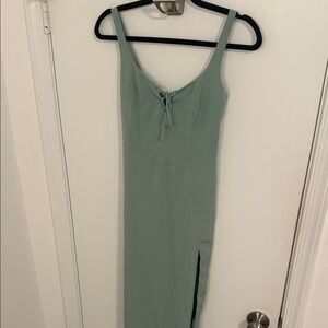 Abercrombie, Women’s XS Elegant Green Sleeveless Dress with slit